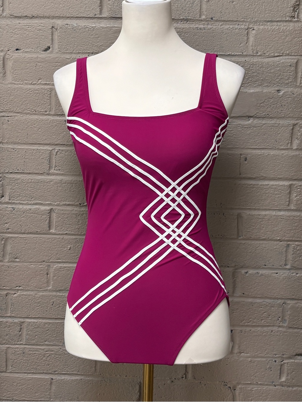 Gotex retro magenta, one piece swimsuit 8